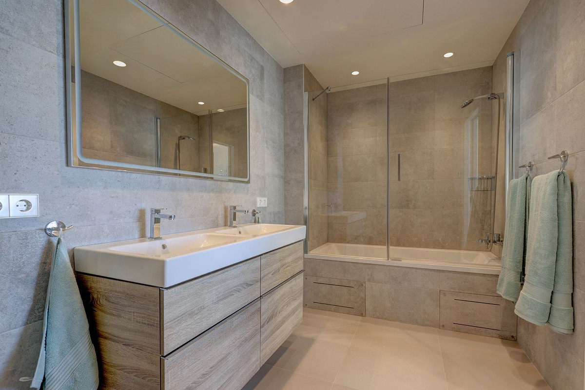 Appartement te koop in Mijas Costa | 5 slaapkamers H5118007