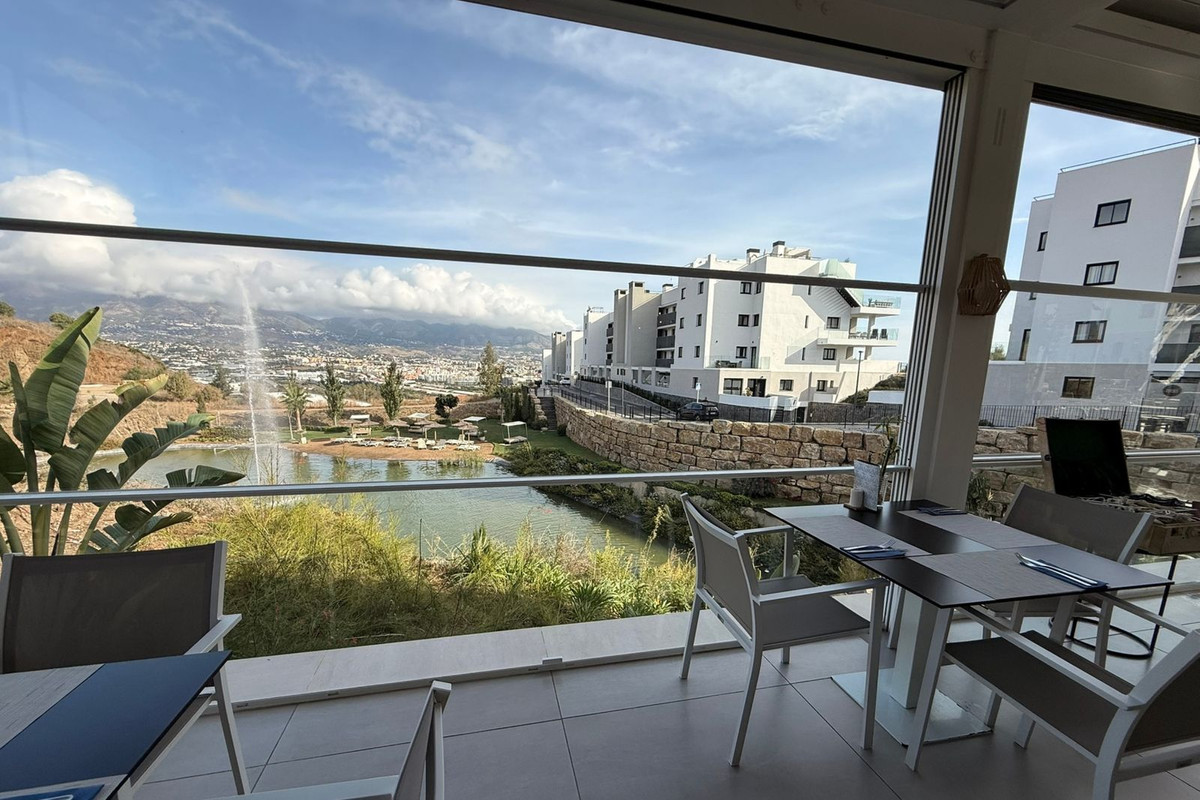 Appartement te koop in Mijas Costa | 4 slaapkamers H5293564