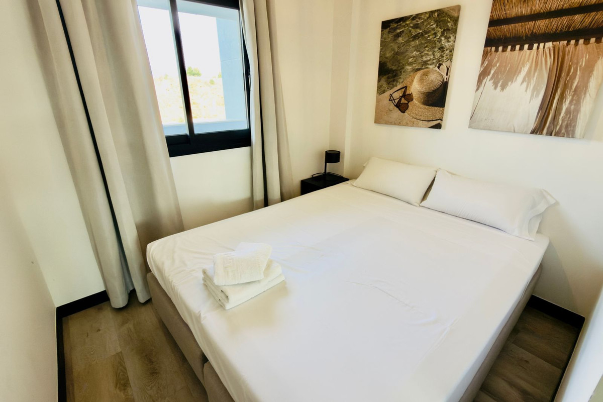 Appartement te koop in Mijas Costa | 4 slaapkamers H5293564