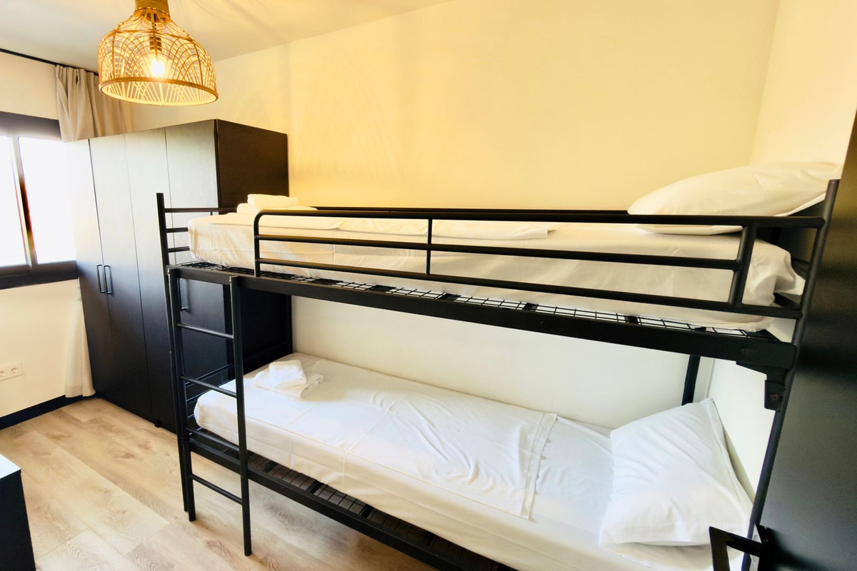 Appartement te koop in Mijas Costa | 4 slaapkamers H5293564