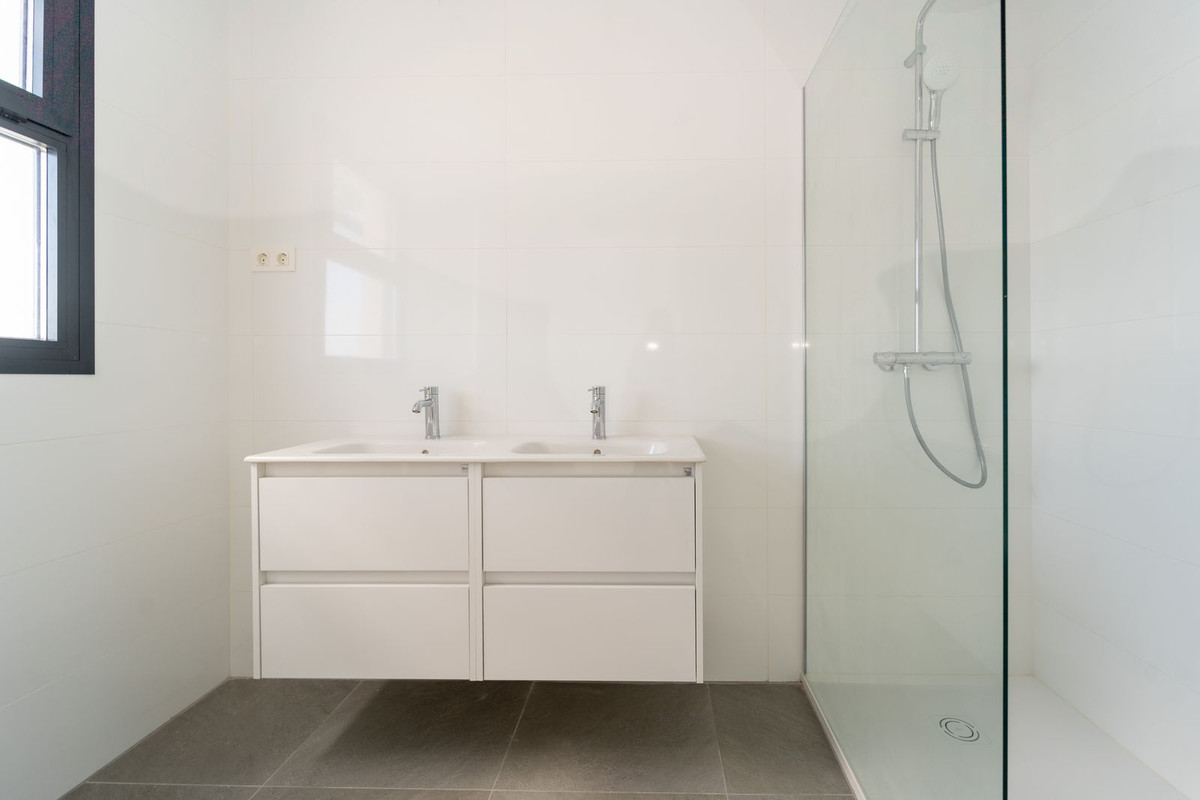 Appartement te koop in Mijas Costa | 2 slaapkamers H5304940