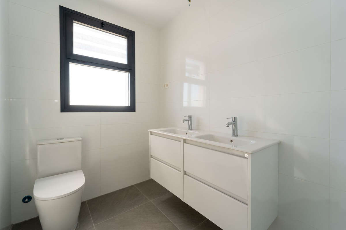 Appartement te koop in Mijas Costa | 2 slaapkamers H5304940