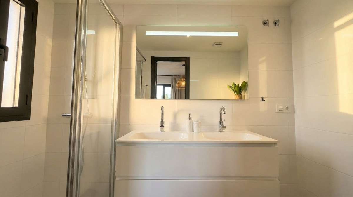 Appartement te koop in Mijas Costa | 4 slaapkamers H5315194