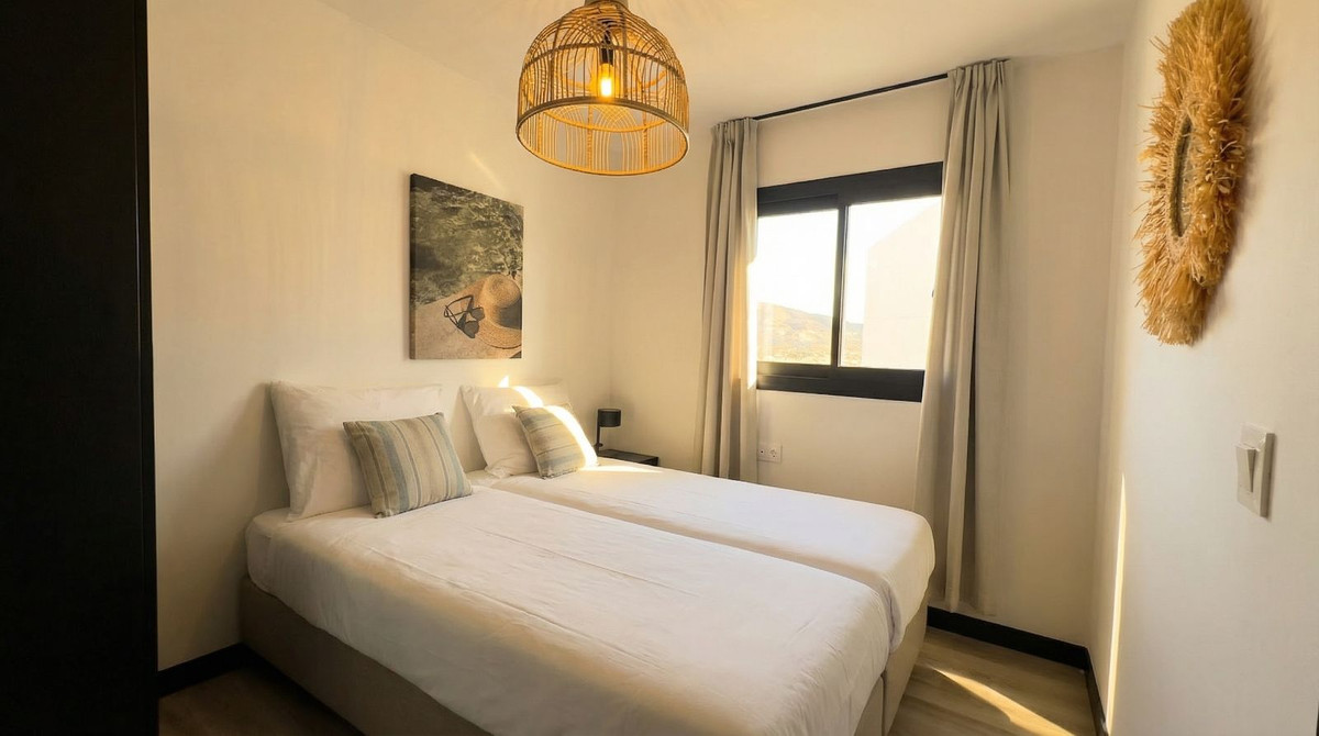 Appartement te koop in Mijas Costa | 4 slaapkamers H5315194