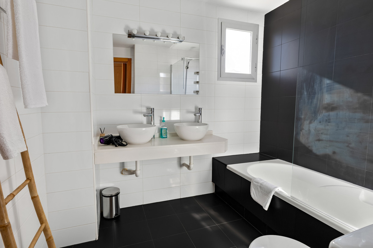 Penthouse te koop in Mijas Costa | 2 slaapkamers H5318806