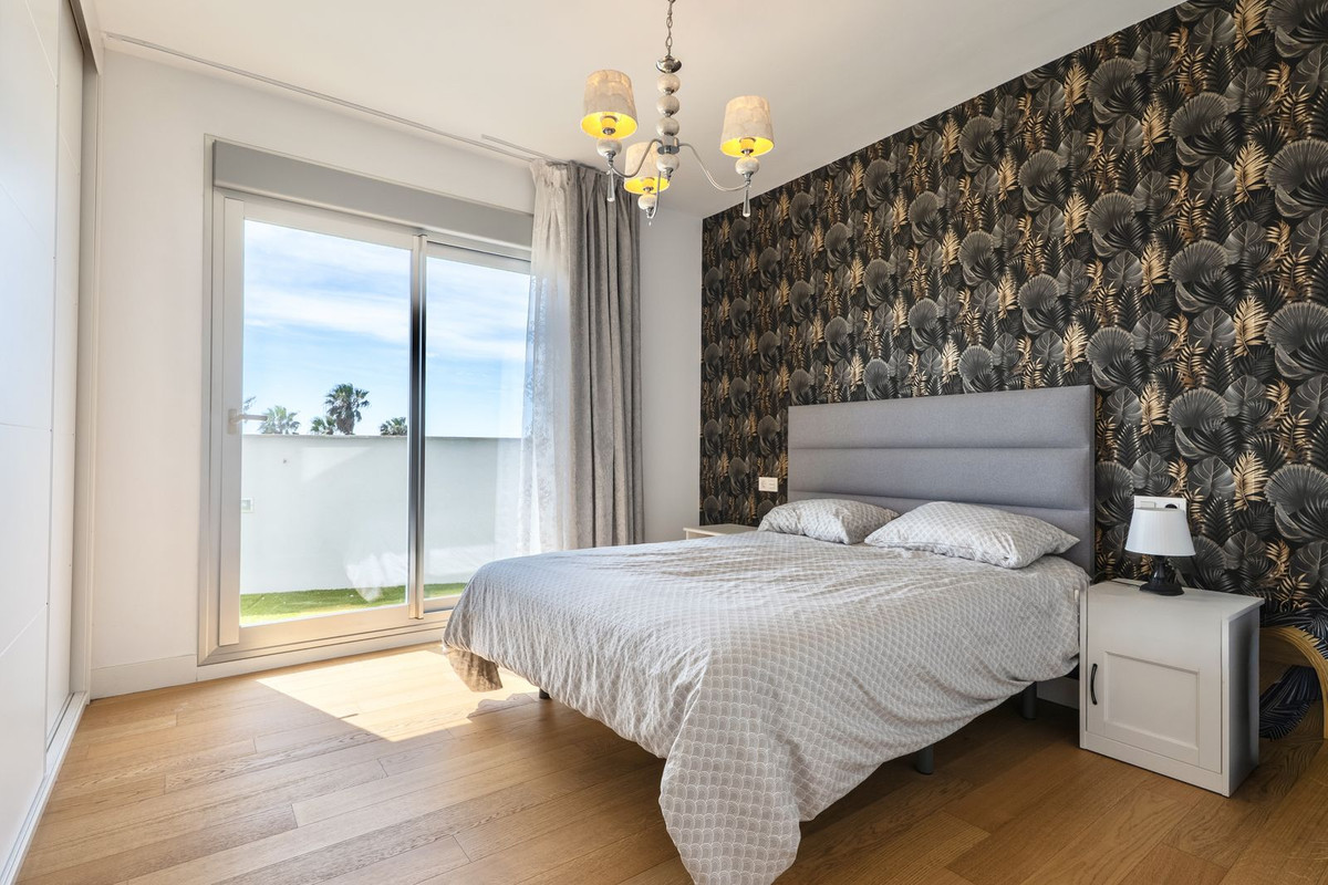 Appartement te koop in Mijas Costa | 4 slaapkamers H5374888
