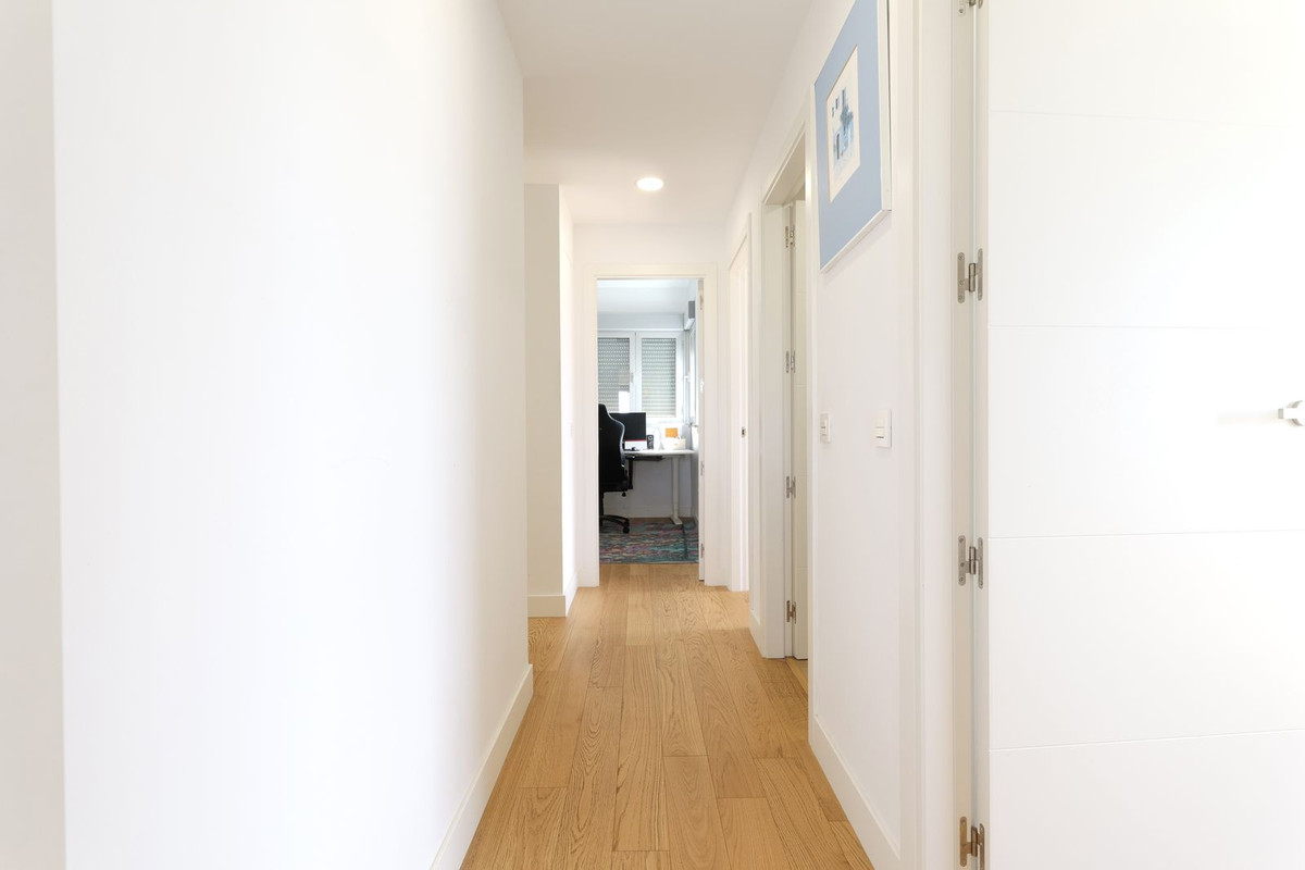 Appartement te koop in Mijas Costa | 4 slaapkamers H5374888