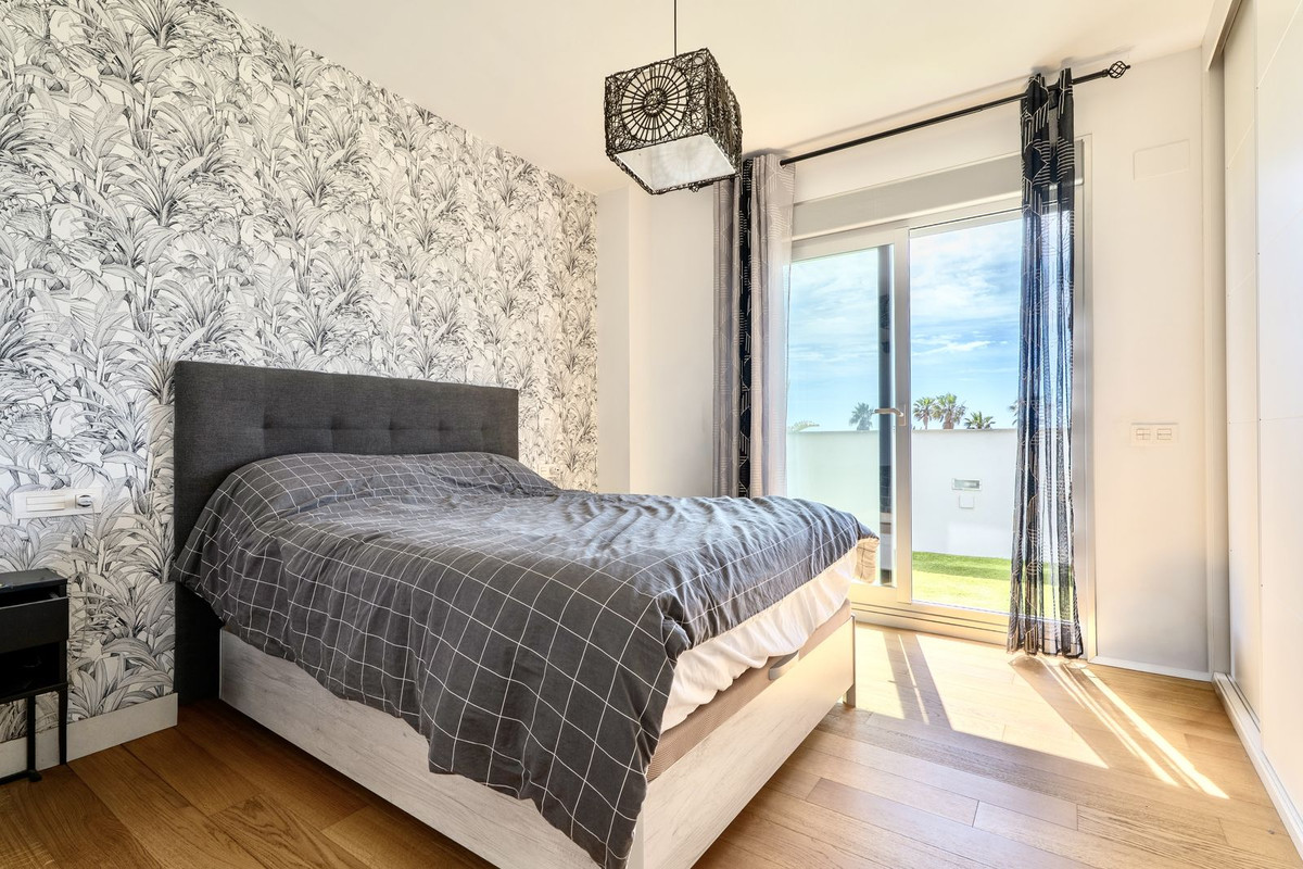 Appartement te koop in Mijas Costa | 4 slaapkamers H5374888