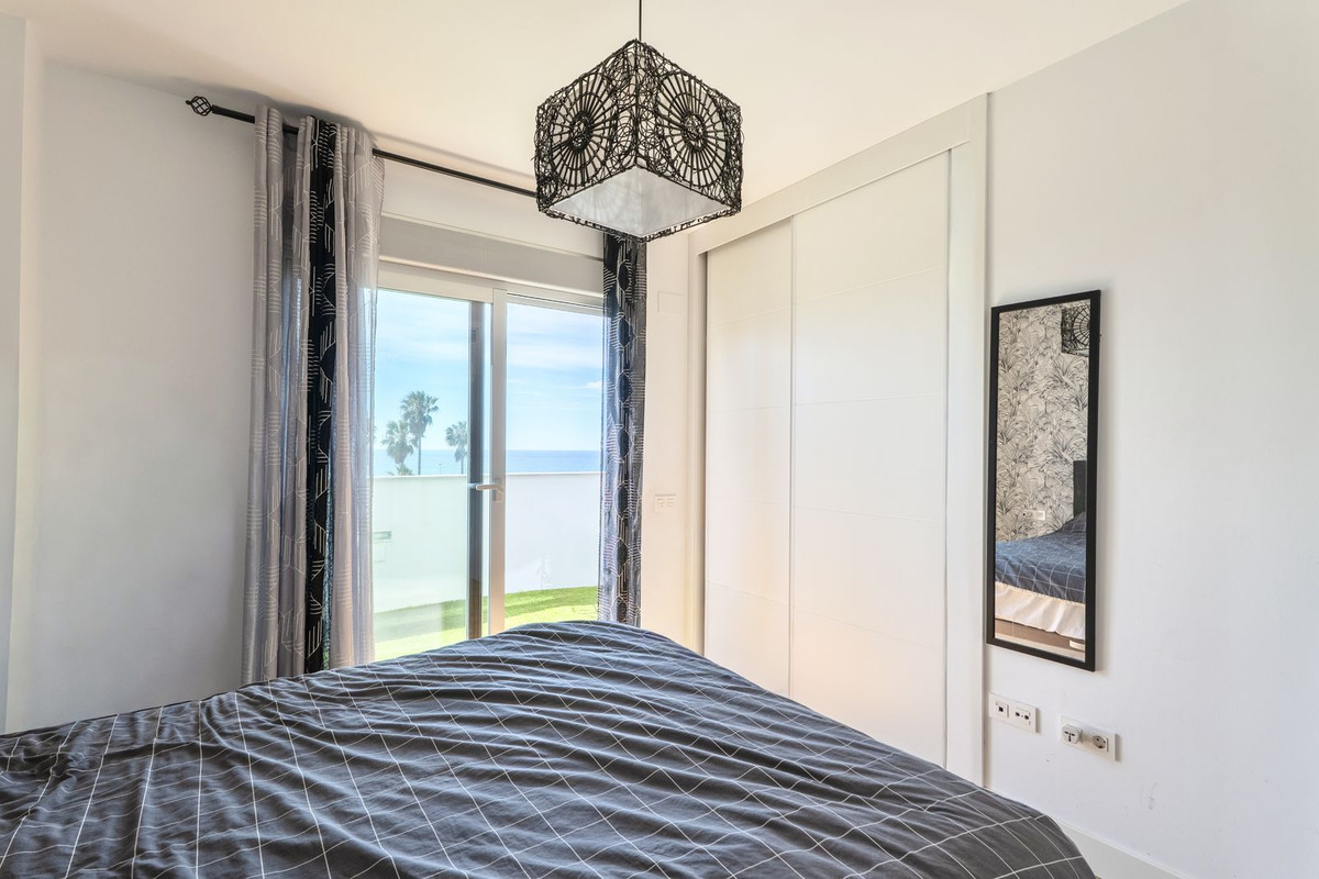 Appartement te koop in Mijas Costa | 4 slaapkamers H5374888