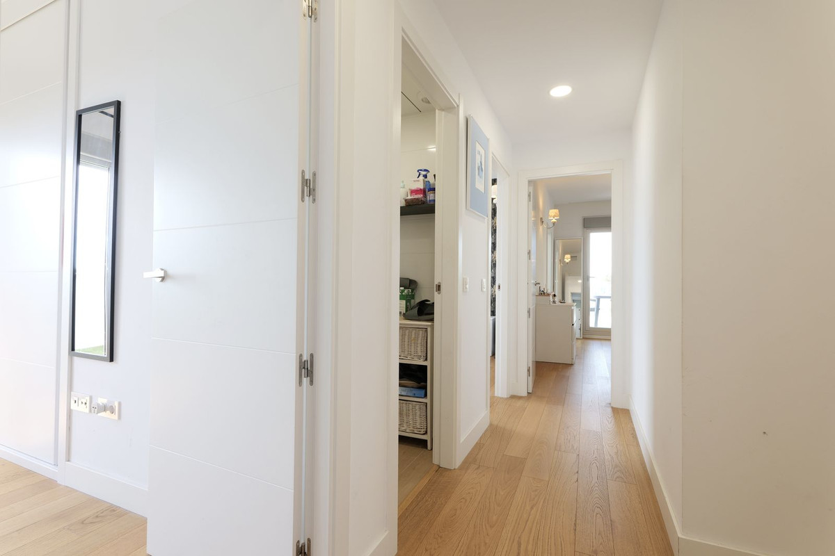 Appartement te koop in Mijas Costa | 4 slaapkamers H5374888