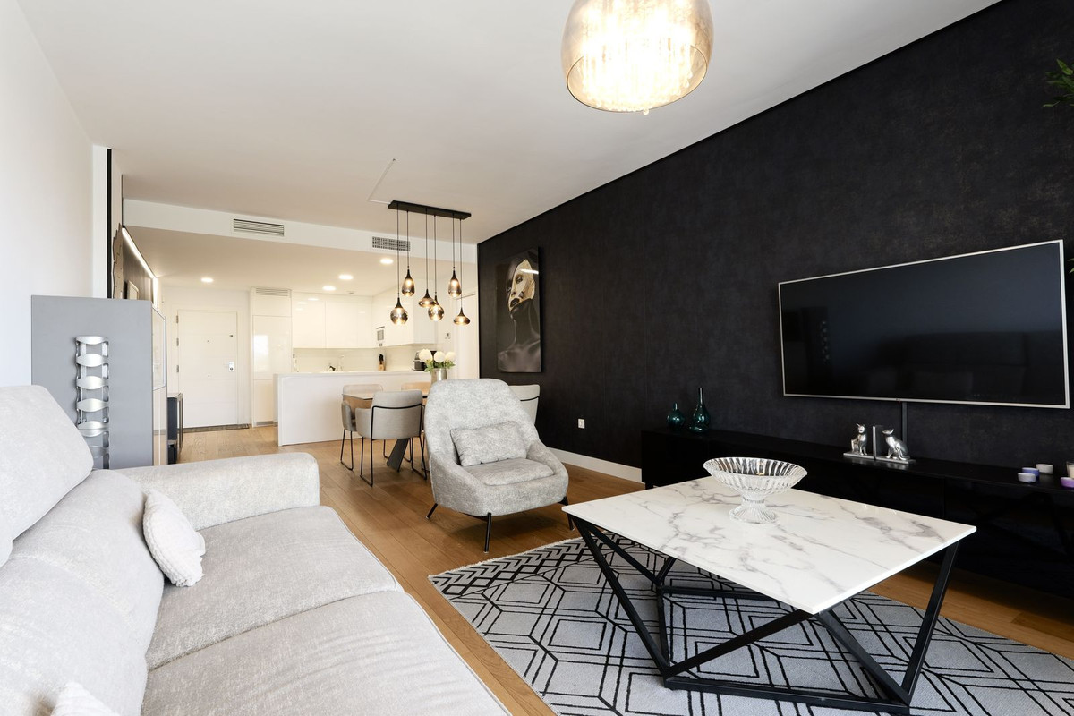 Appartement te koop in Mijas Costa | 4 slaapkamers H5374888