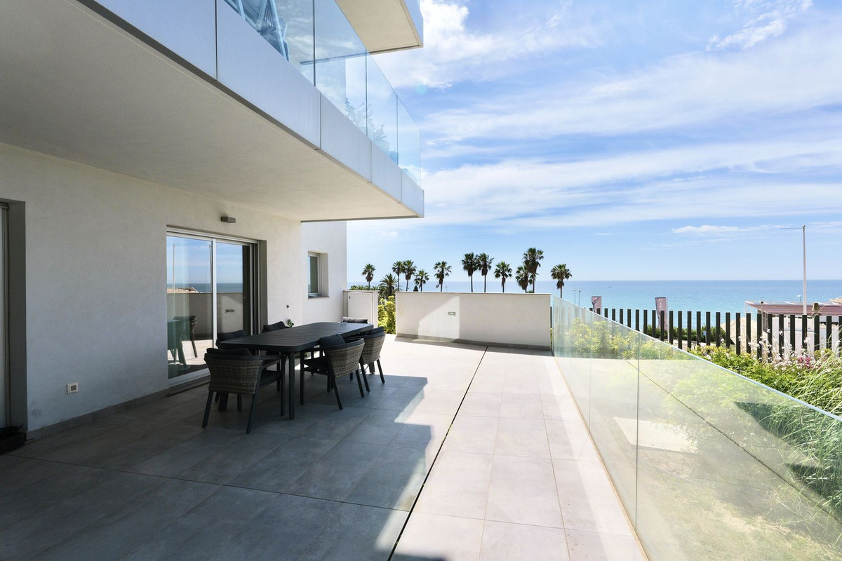 Appartement te koop in Mijas Costa | 4 slaapkamers H5374888