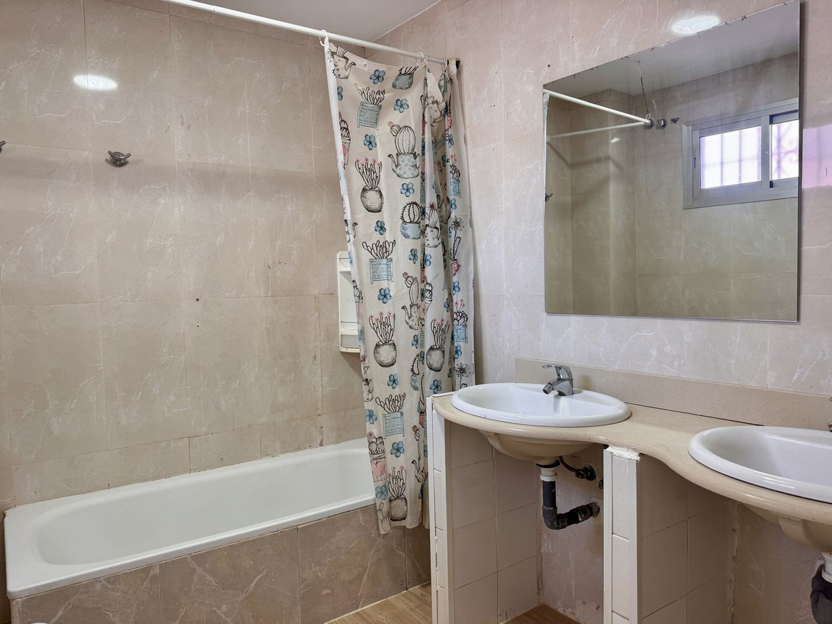 Appartement te koop in Mijas Costa | 4 slaapkamers H5402137