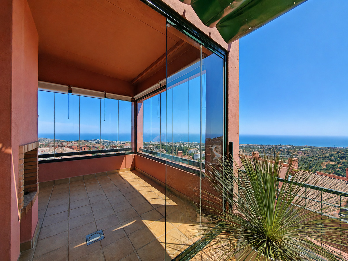 Appartement te koop in Mijas Costa | 4 slaapkamers H5432407