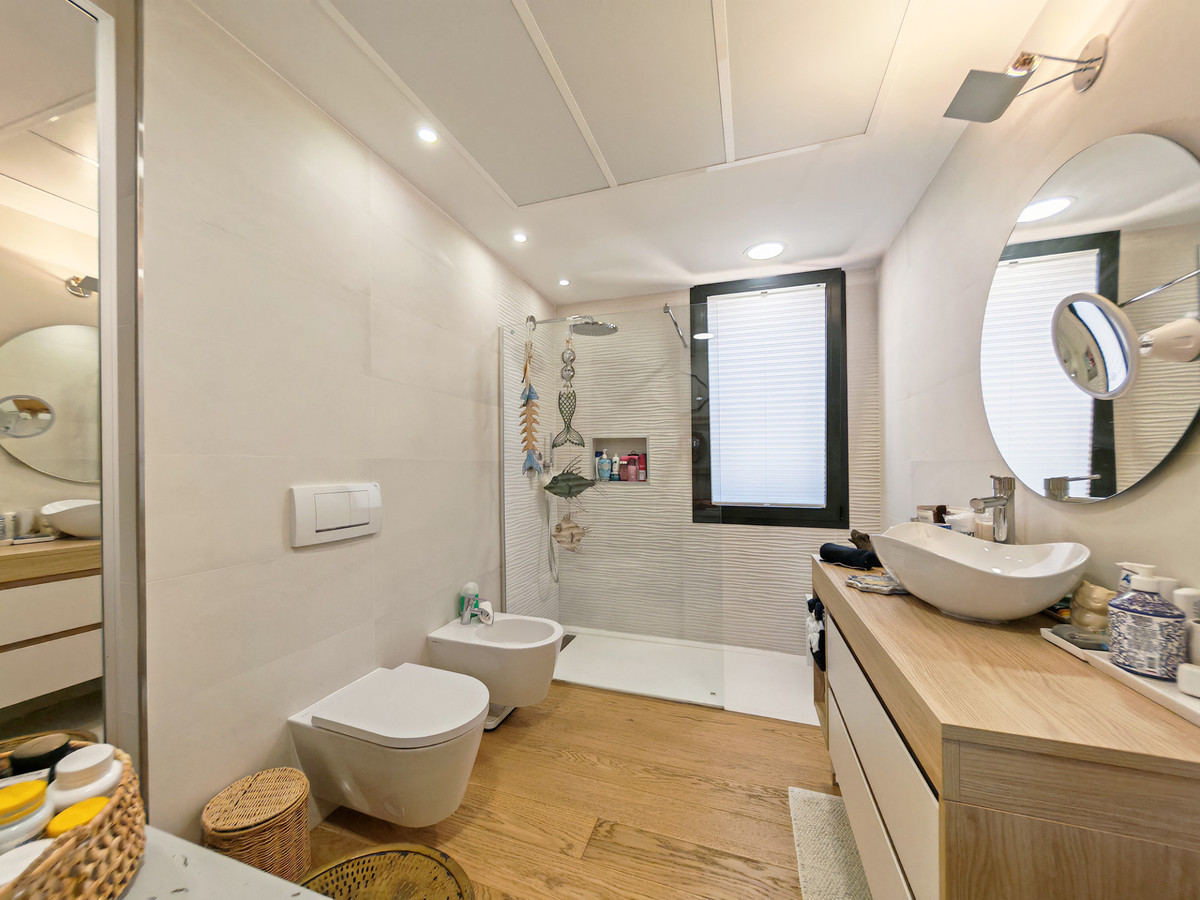 Appartement te koop in Mijas Costa | 4 slaapkamers H5432407