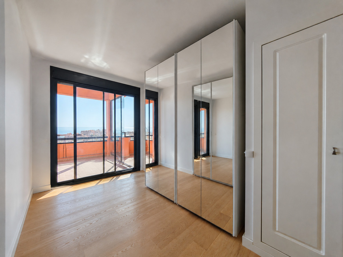 Appartement te koop in Mijas Costa | 4 slaapkamers H5432407