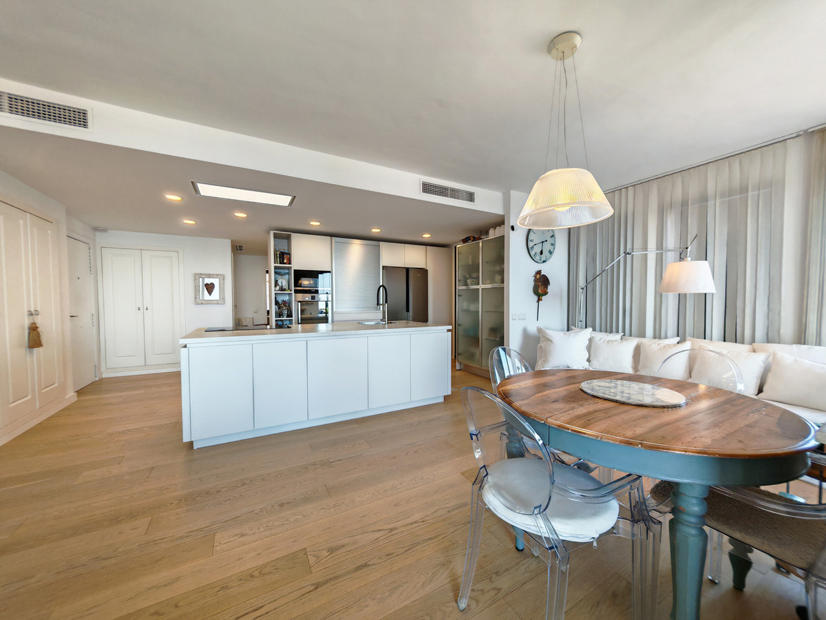 Appartement te koop in Mijas Costa | 4 slaapkamers H5432407