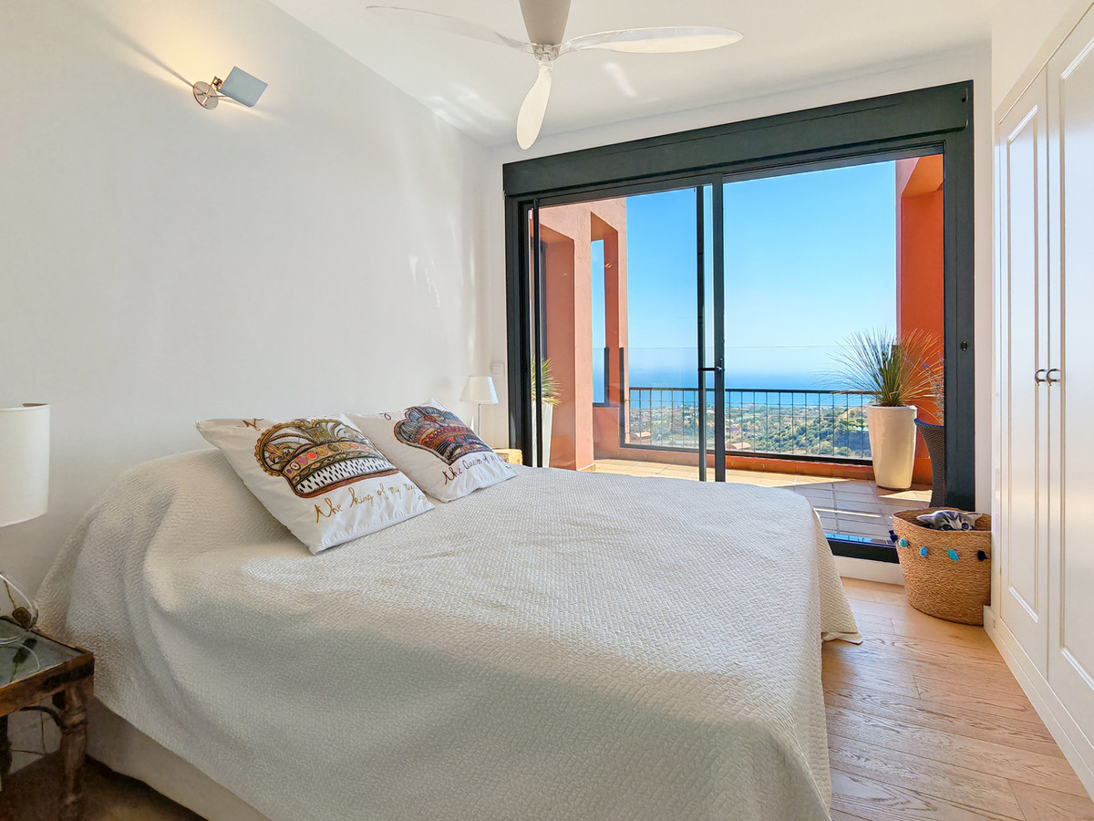 Appartement te koop in Mijas Costa | 4 slaapkamers H5432407