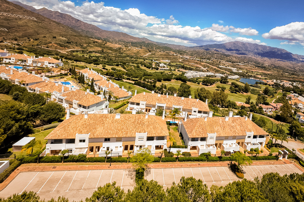 Duplex te koop in Mijas Costa | 3 slaapkamers H5444530