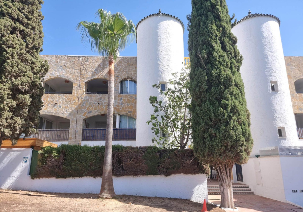 Apartment for sale in Mijas Golf | 2 bedrooms H5115481