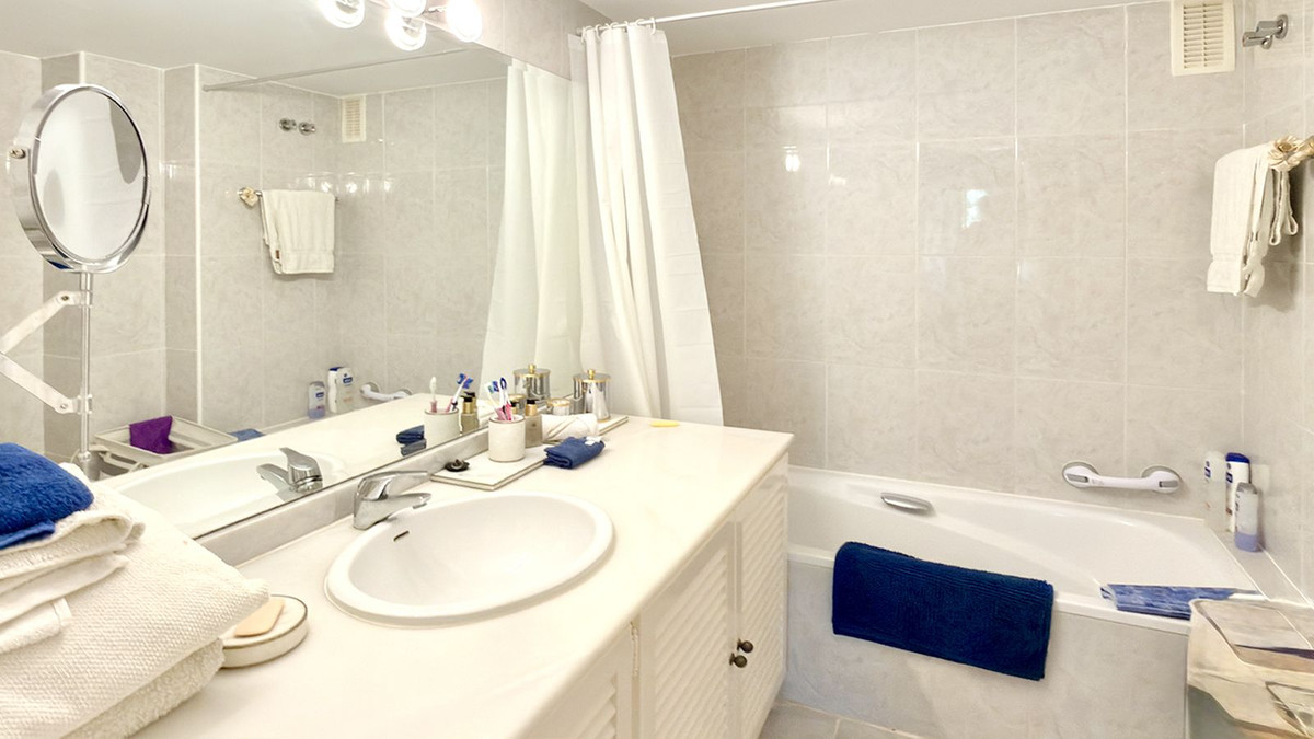 Appartement te koop in Mijas Golf | 2 slaapkamers H5286841