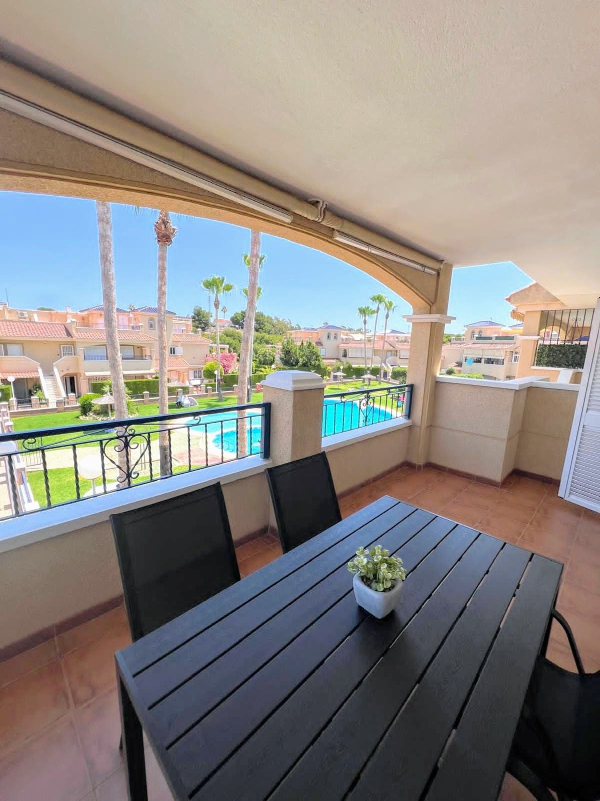 Penthouse te koop in Mil Palmeras | 2 slaapkamers H5305696