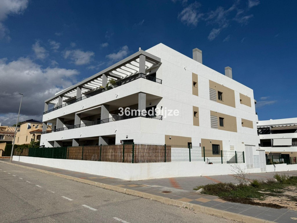 Appartement te koop in Mil Palmeras | 1 slaapkamers H5389498