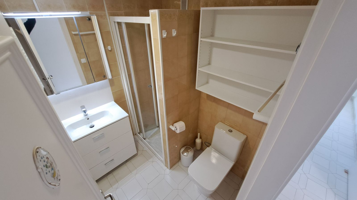 Tussenverdieping Appartement in Miraflores-13