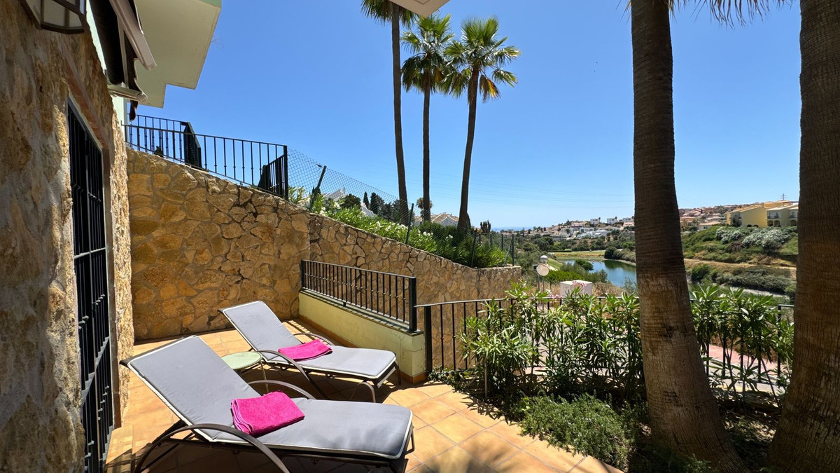 Appartement te koop in Miraflores | 2 slaapkamers H5080201
