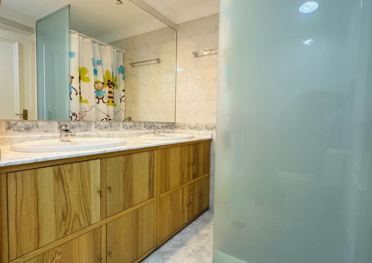 Appartement te koop in Miraflores | 2 slaapkamers H5120545