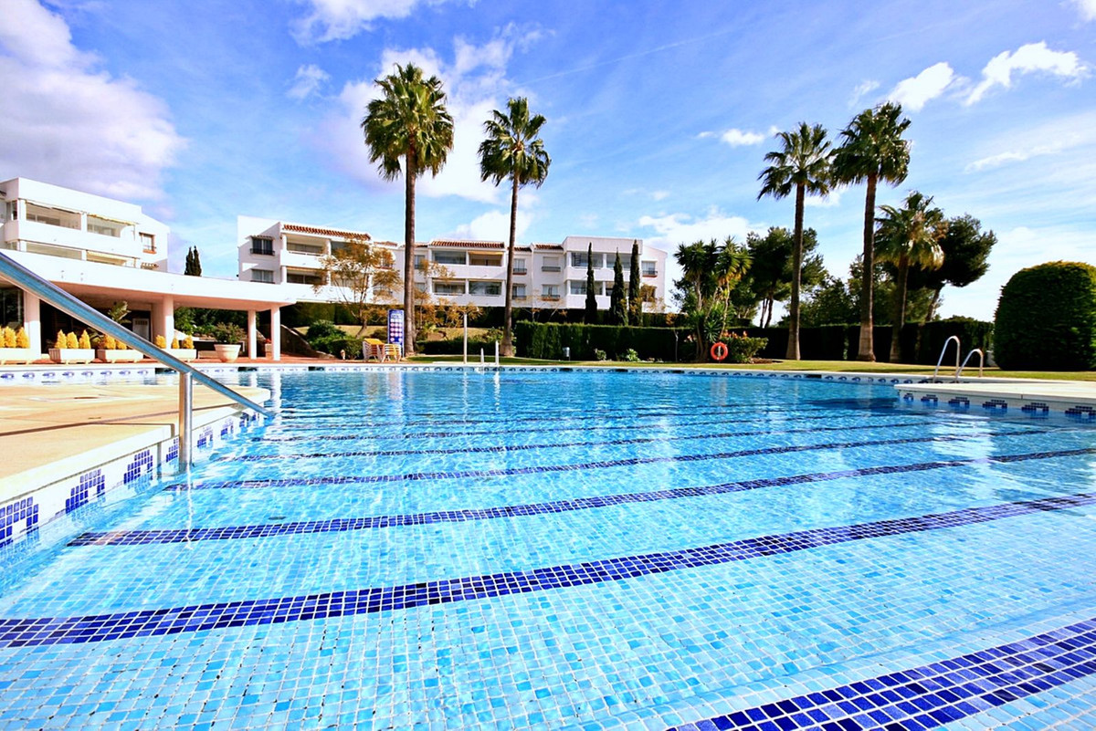 Appartement te koop in Miraflores | 2 slaapkamers H5120545