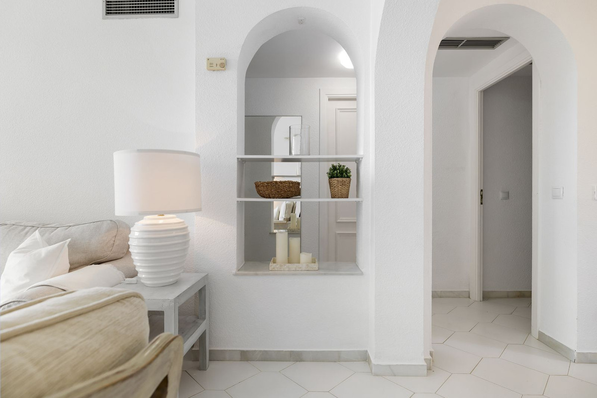 Appartement te koop in Miraflores | 2 slaapkamers H5127880