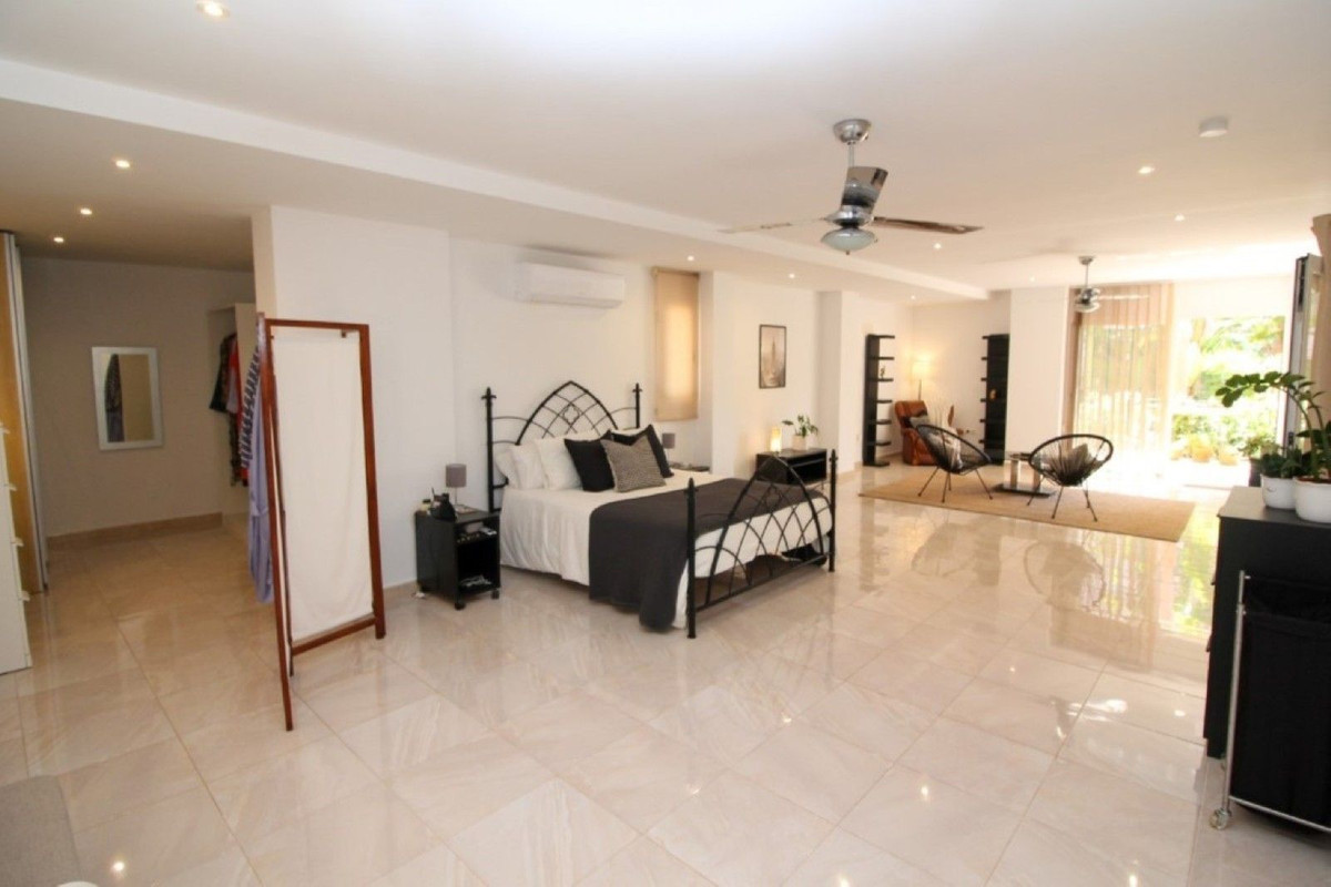Appartement te koop in Miraflores | 3 slaapkamers H5150101