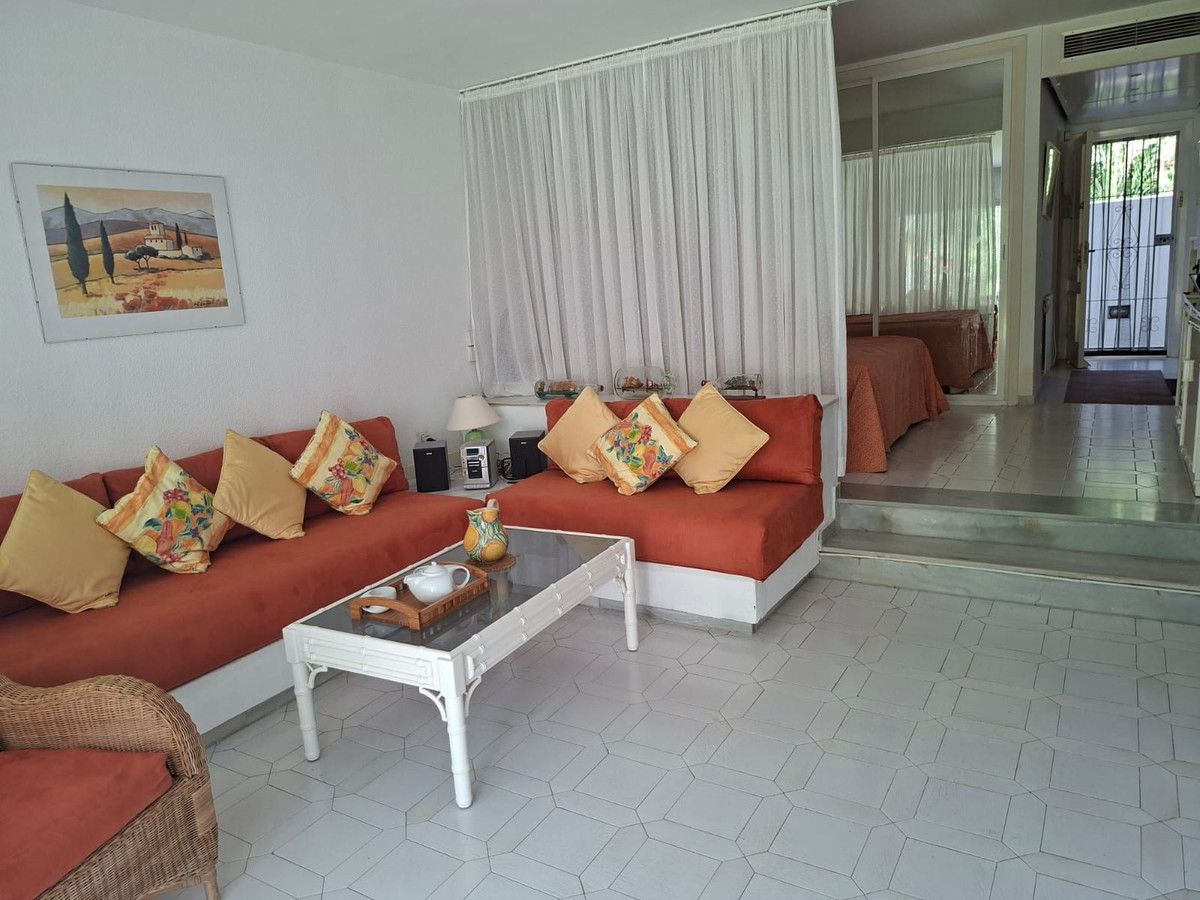 Appartement te koop in Miraflores | 1 slaapkamers H5150437