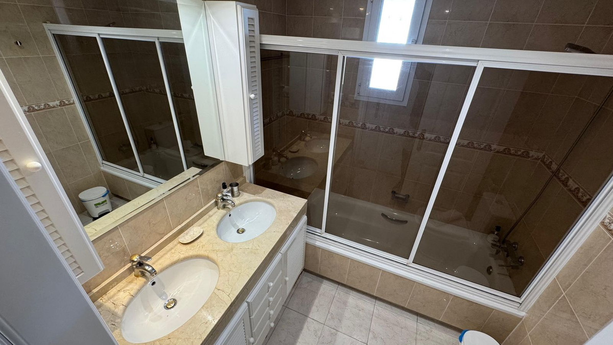 Appartement te koop in Miraflores | 3 slaapkamers H5225542