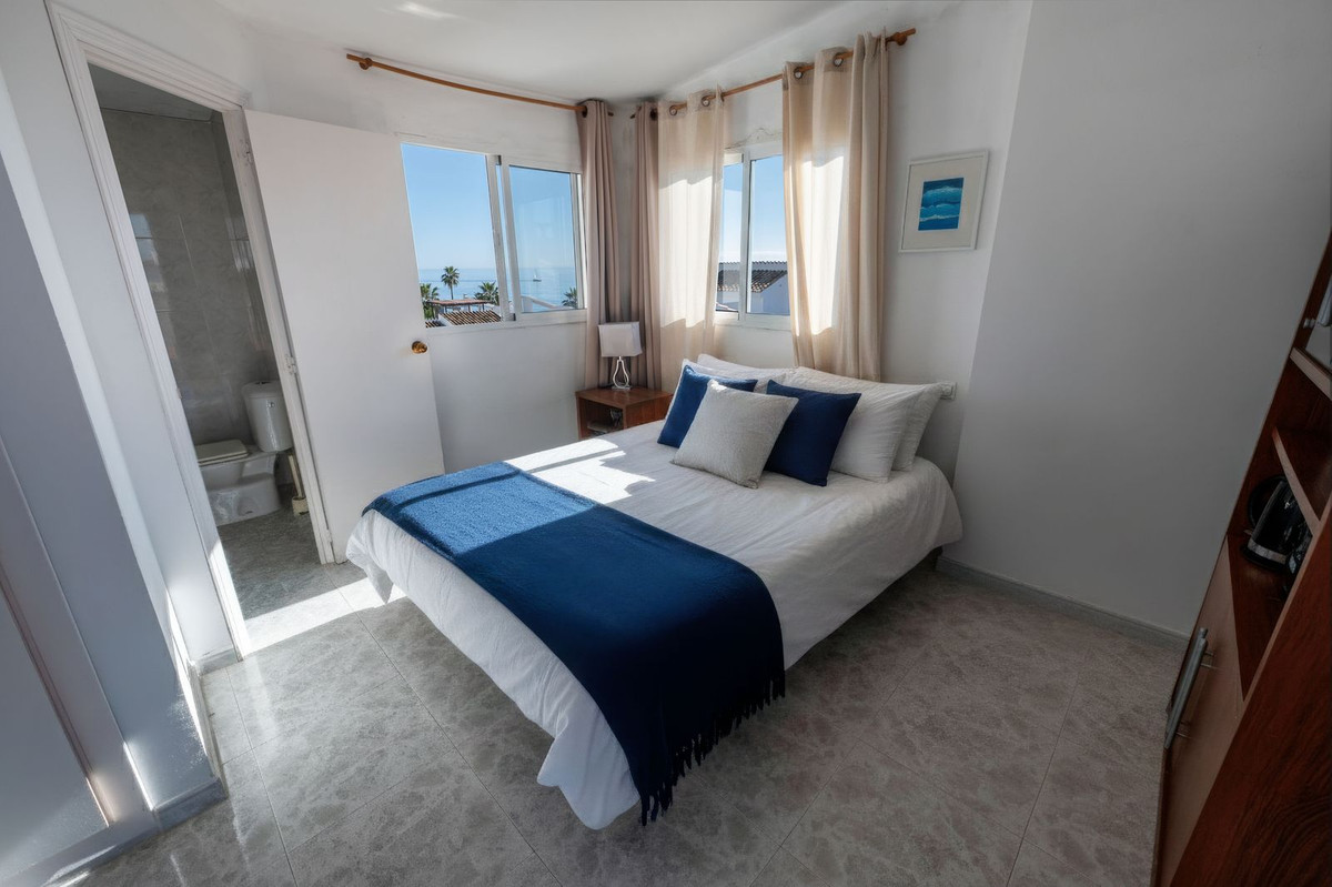 Huis te koop in Miraflores | 3 slaapkamers H5306635