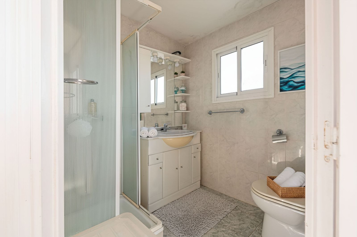 Huis te koop in Miraflores | 3 slaapkamers H5306635