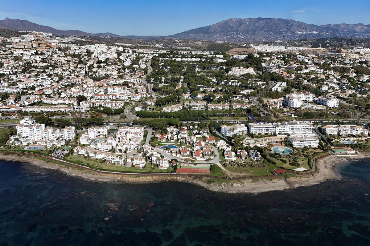 Huis te koop in Miraflores | 3 slaapkamers H5306635