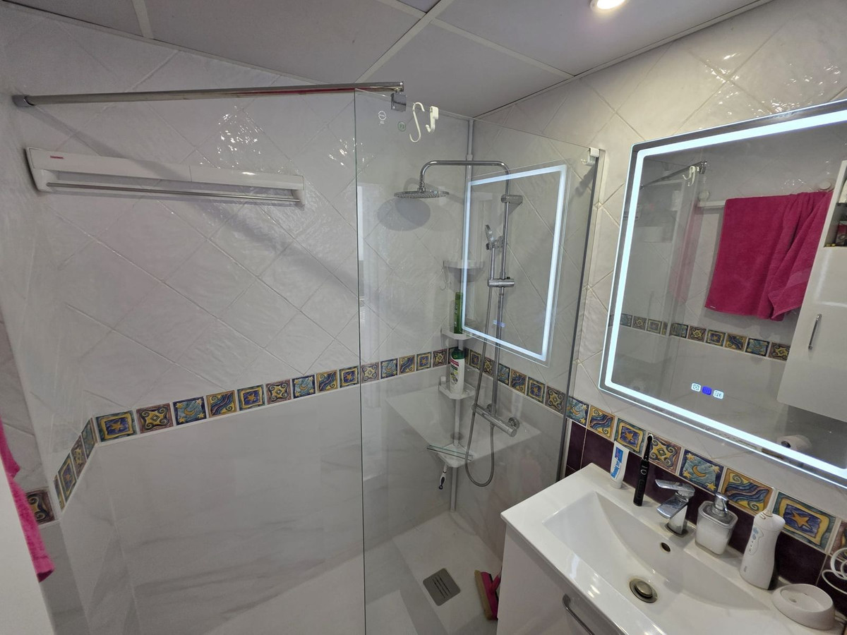 Appartement te koop in San Luis de Sabinillas | 2 slaapkamers H5073241