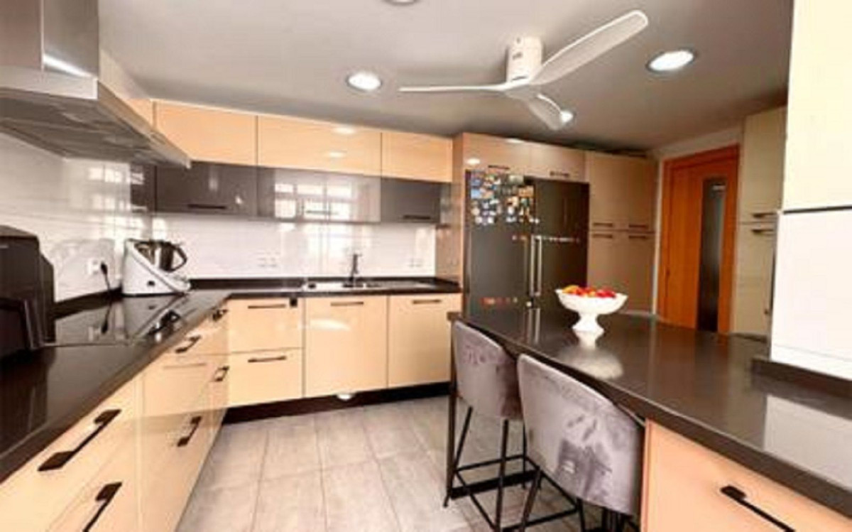 Appartement te koop in Málaga | 4 slaapkamers H5111671