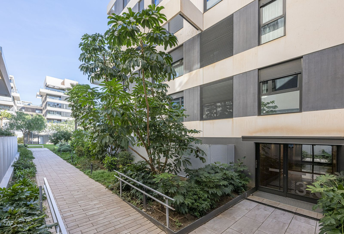 Property main view 33