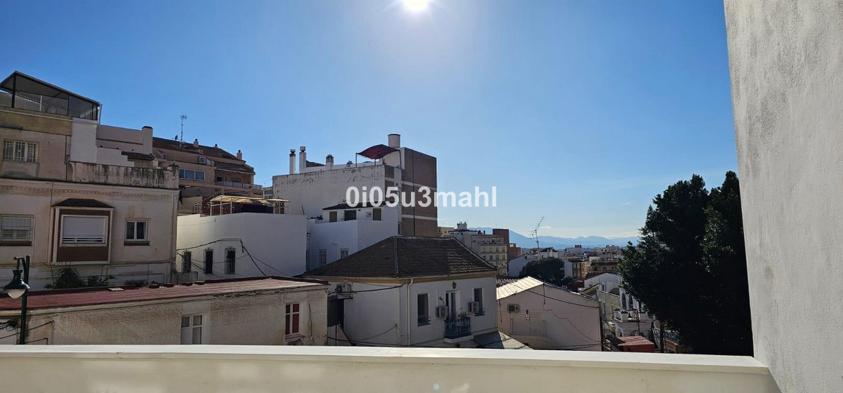 Appartement te koop in Málaga | 4 slaapkamers H5328376