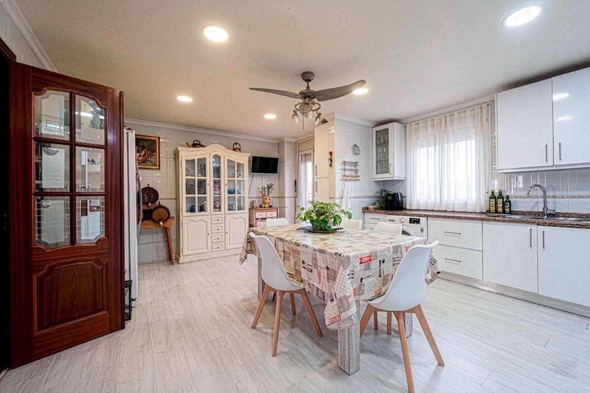 Appartement te koop in Málaga | 4 slaapkamers H5361487