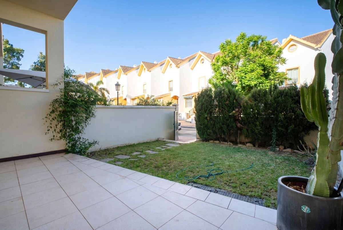 Huis te koop in Estepona | 4 slaapkamers H5452294
