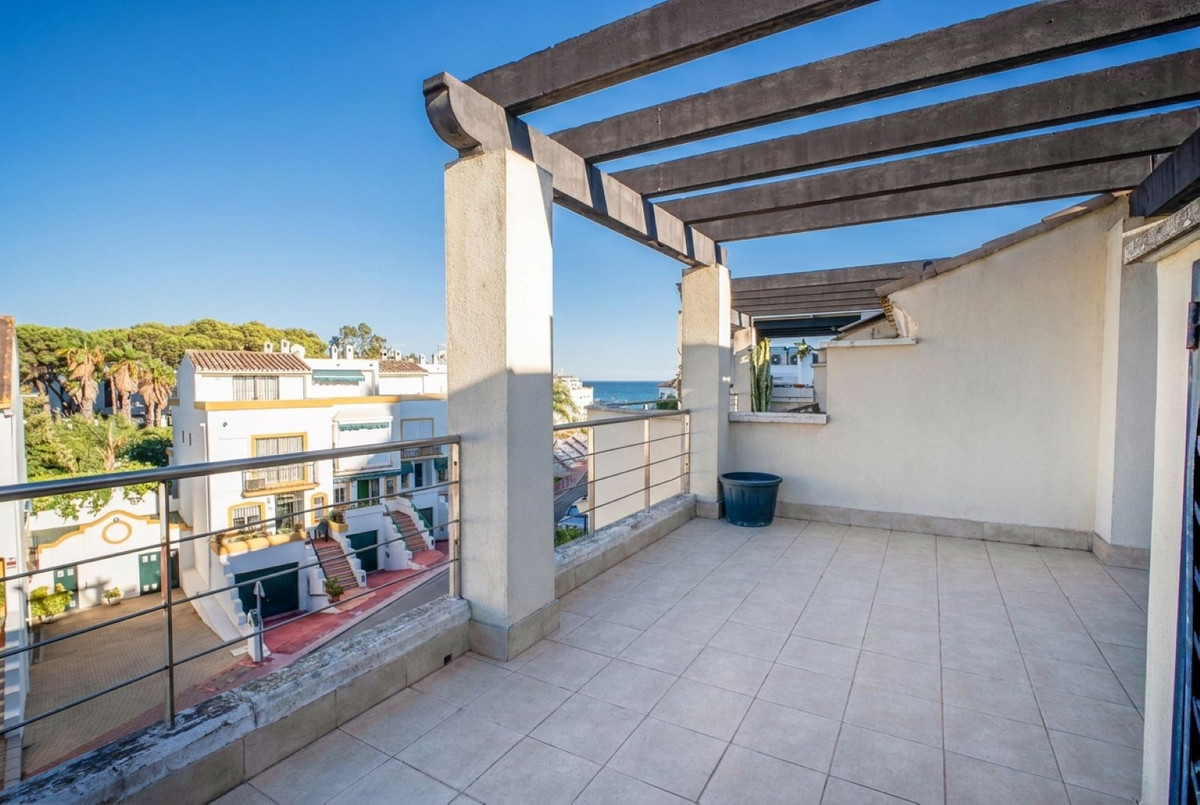 Huis te koop in Estepona | 4 slaapkamers H5452294