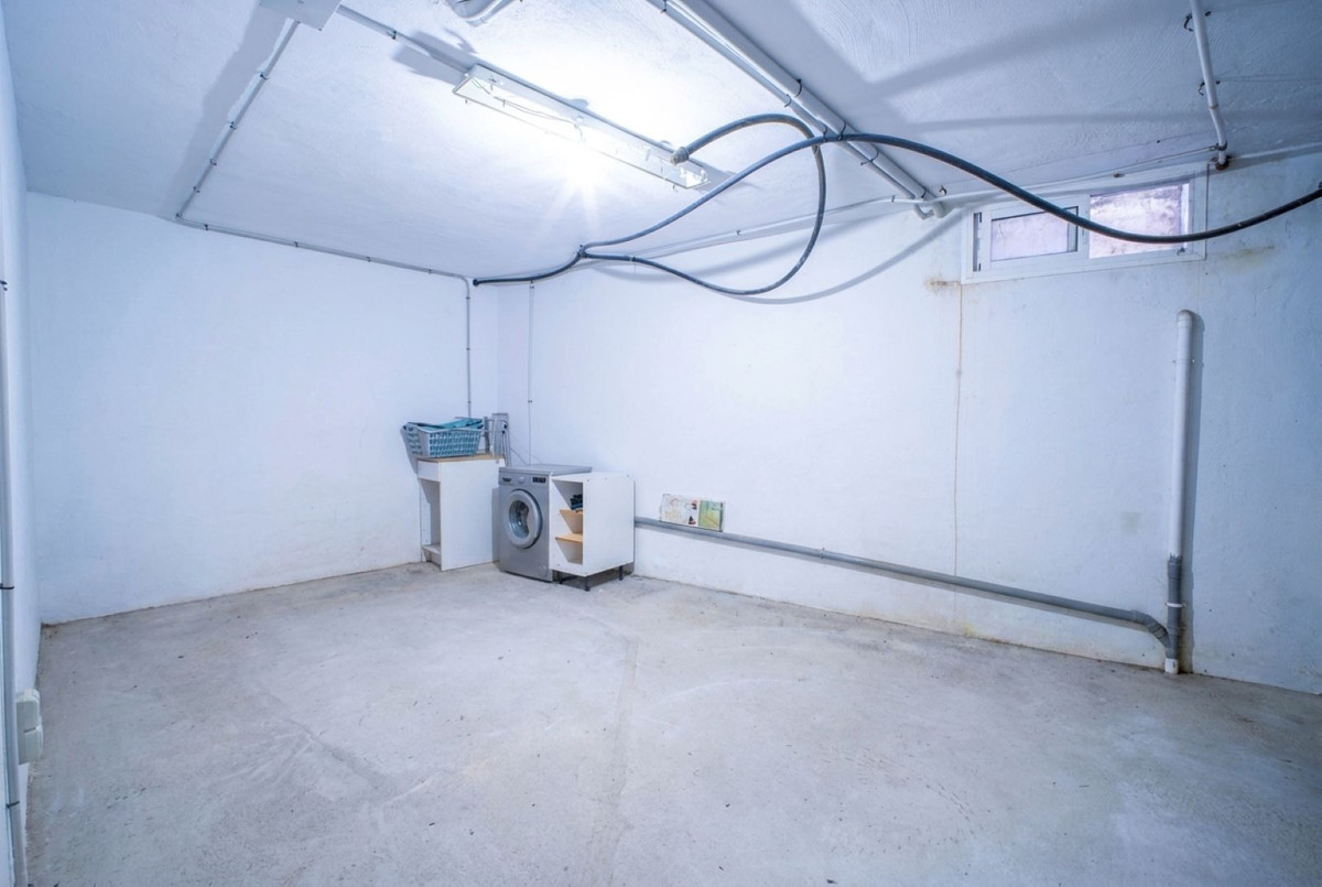 Huis te koop in Estepona | 4 slaapkamers H5452294