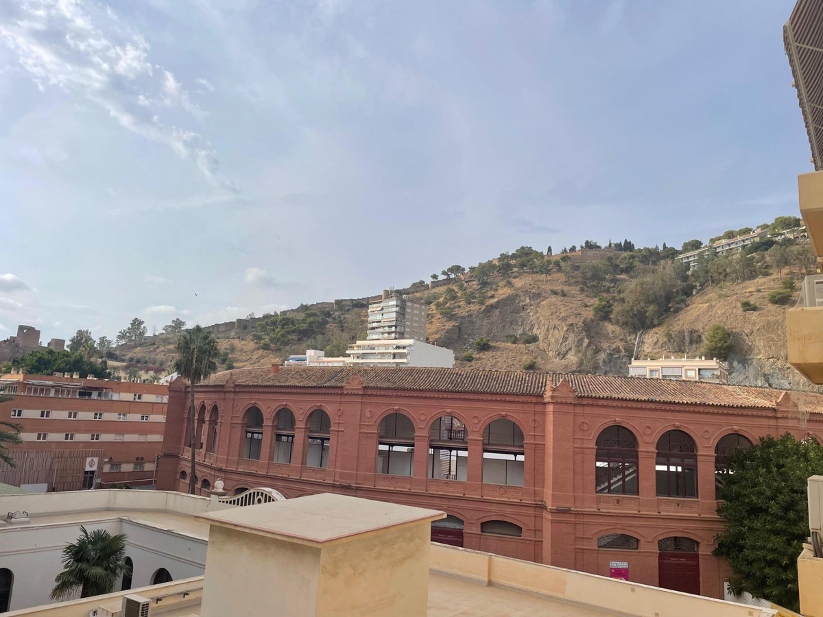 Appartement te koop in Málaga | 4 slaapkamers H5505172