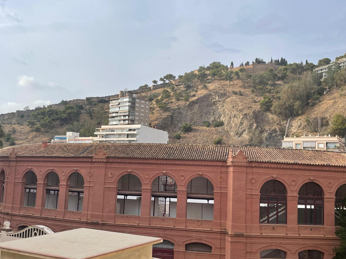 Appartement te koop in Málaga | 4 slaapkamers H5505172