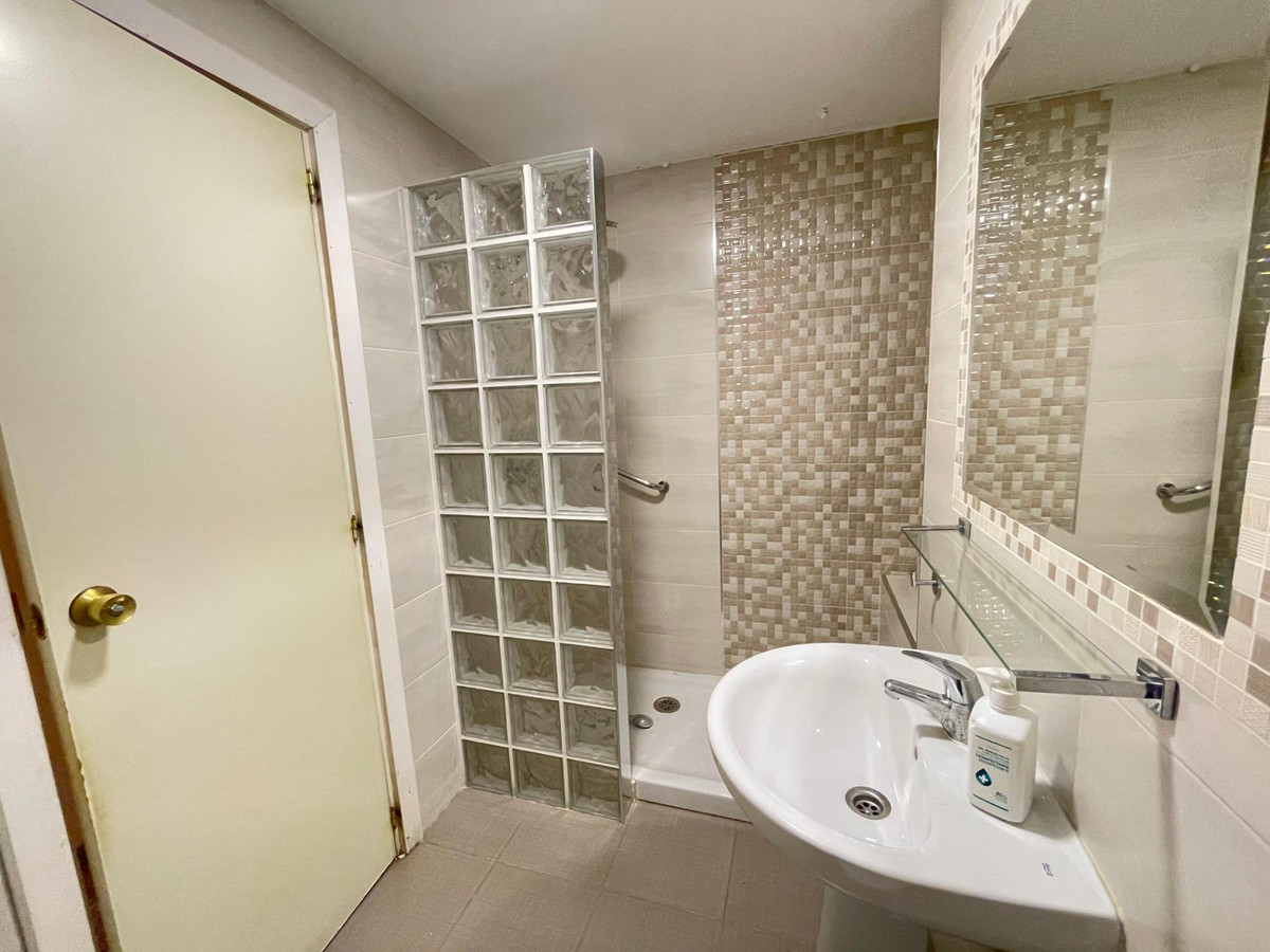 Appartement te koop in Málaga | 4 slaapkamers H5505172