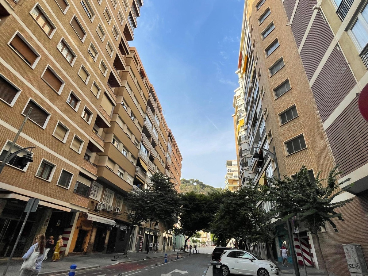 Appartement te koop in Málaga | 4 slaapkamers H5505172